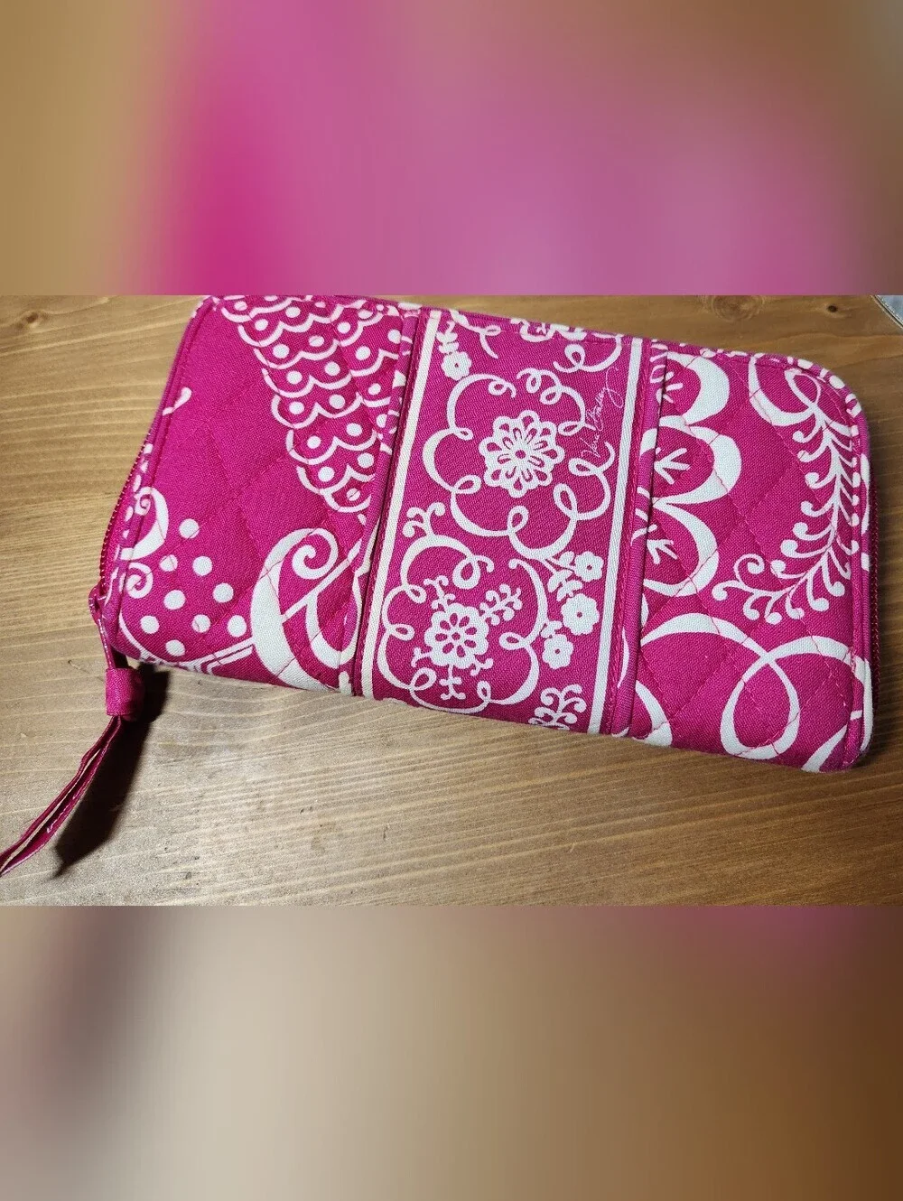 Vera Bradley Retired  Hot Pink & White Quilted Zip Around Wallet TWIRLY BIRD